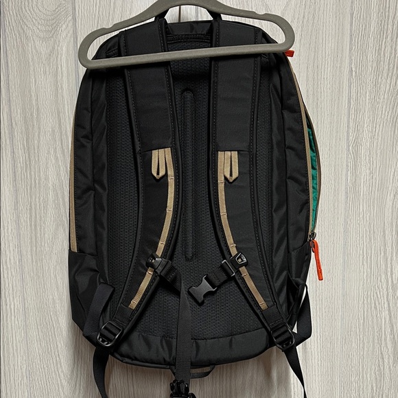 Cotopaxi Vaya 18L Backpack - CADA Dia - Black 18L Laptop Bag - Picture 3 of 4